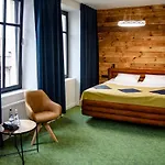 Metropol Hotel